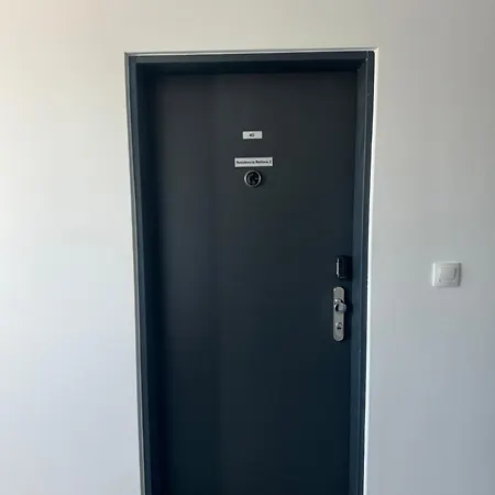 Ar Rezidencia Bellova 2 *